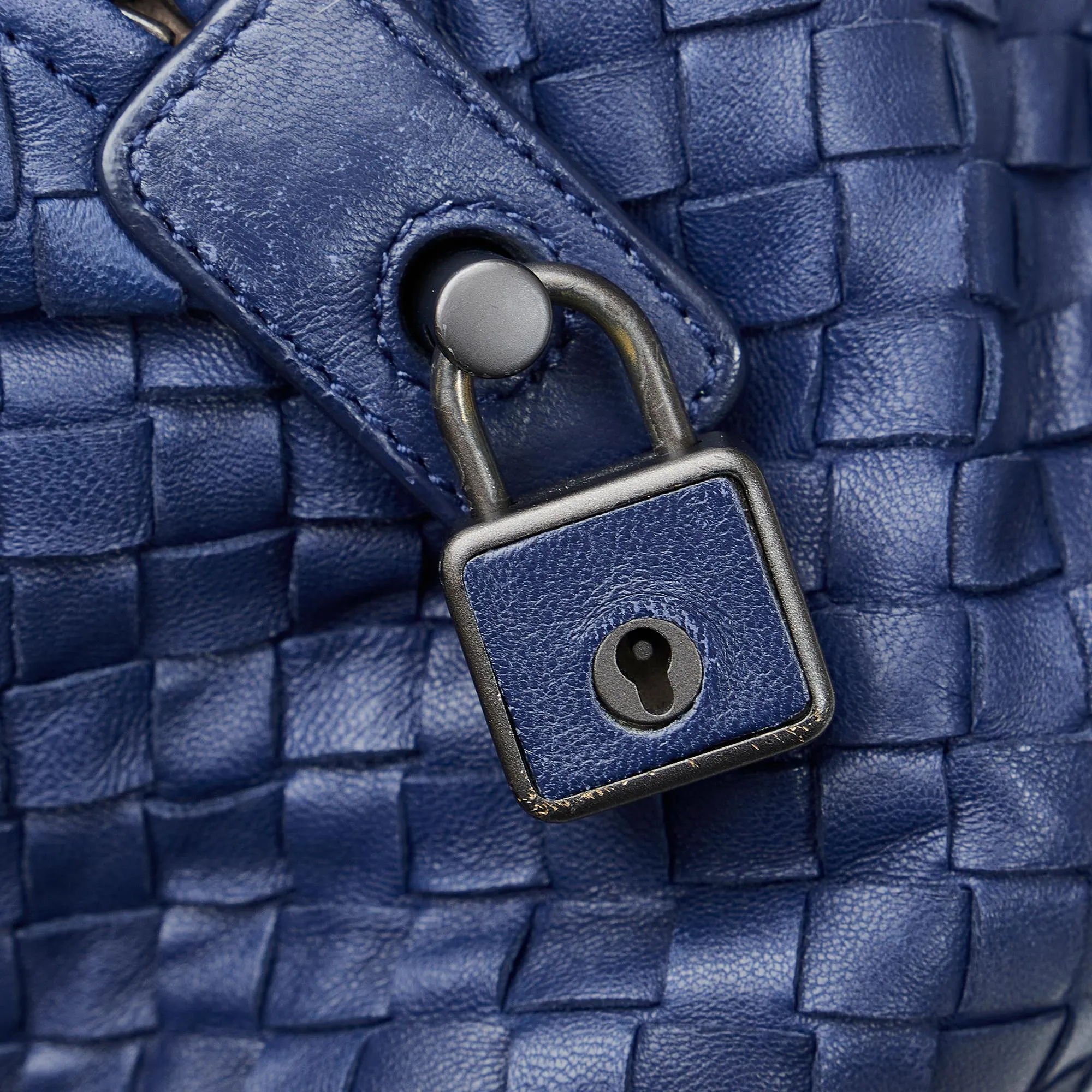 Bottega Veneta Intrecciato Montaigne (SHG-RlUEuV)