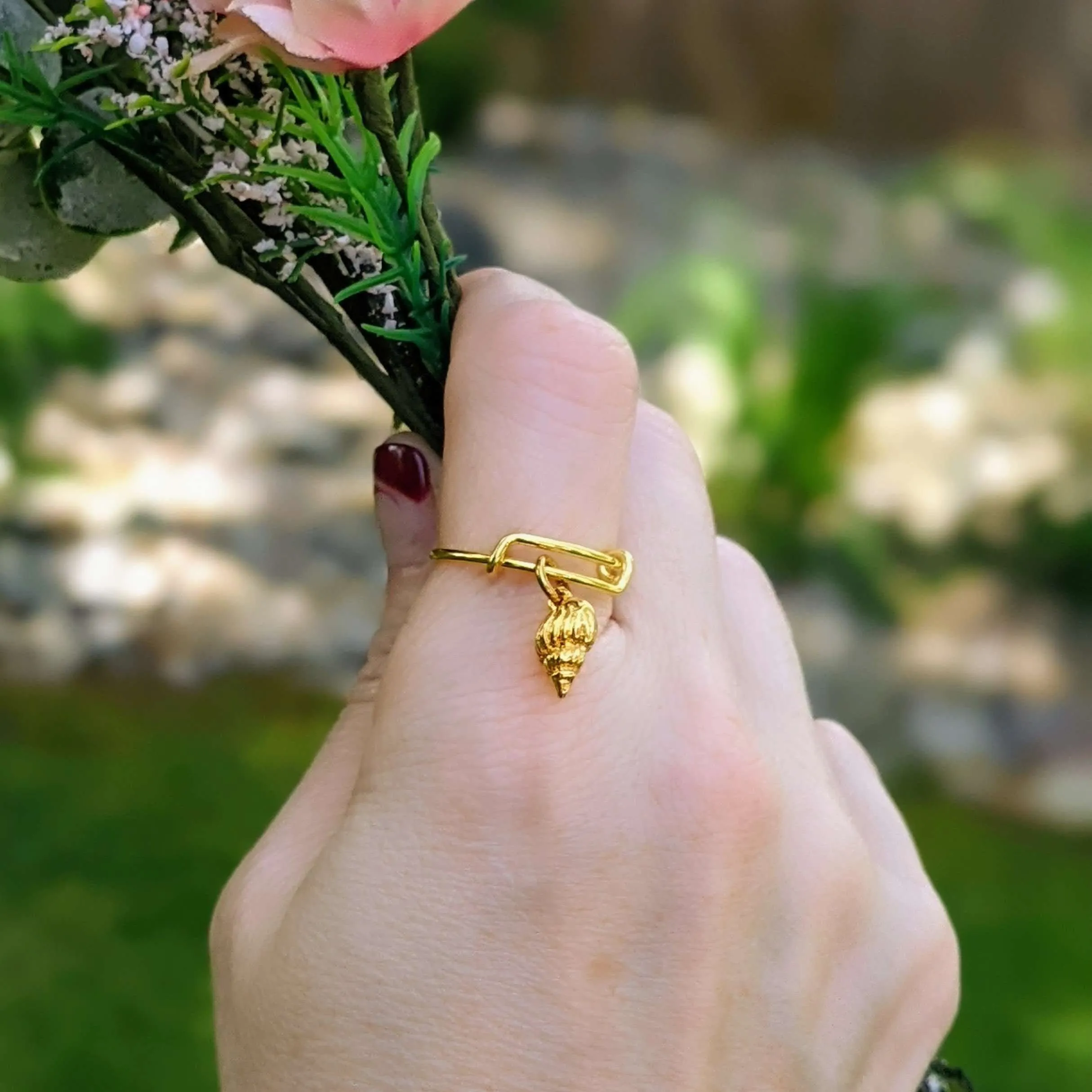 Gold Conch Seashell Expandable Charm Ring,Gift for her