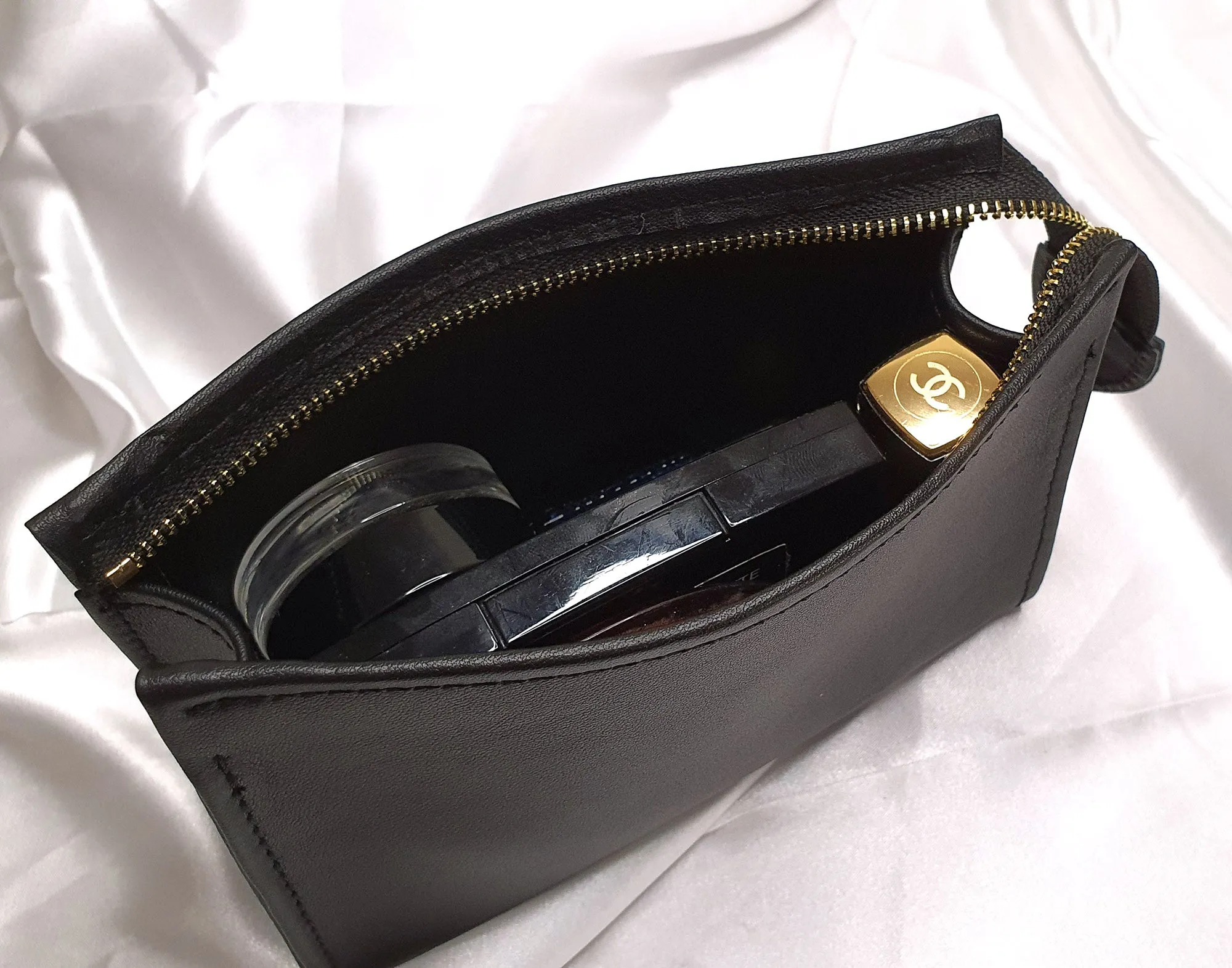 Leather Toiletry Pouch 15  - Light Pink